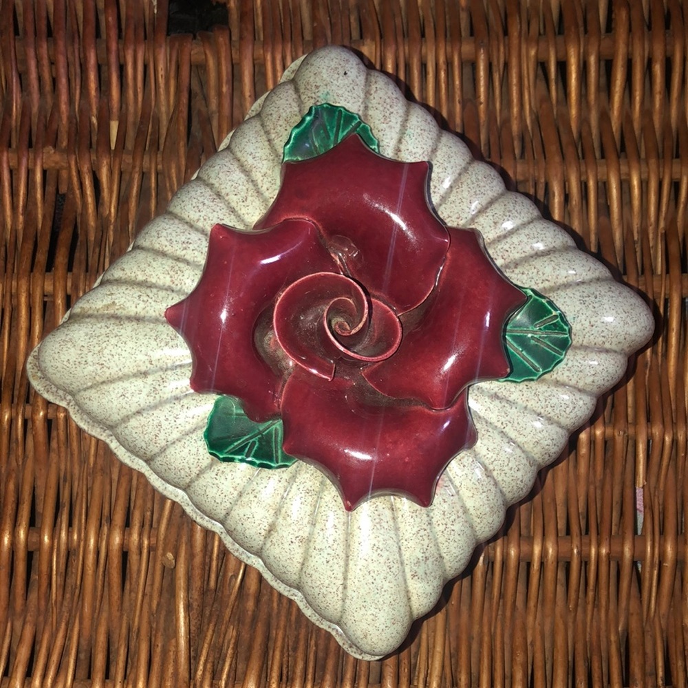 Vintage trinket box